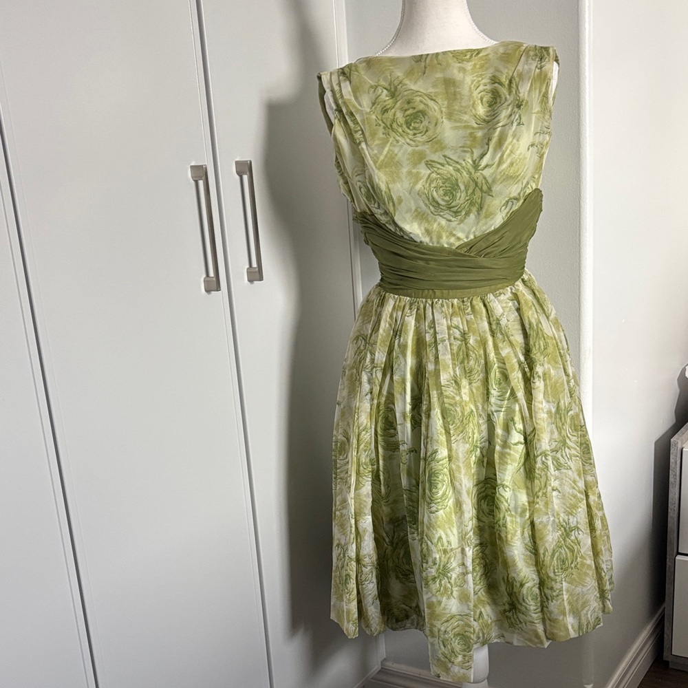 Vintage Algo Summer Olive Floral Cocktail Dress